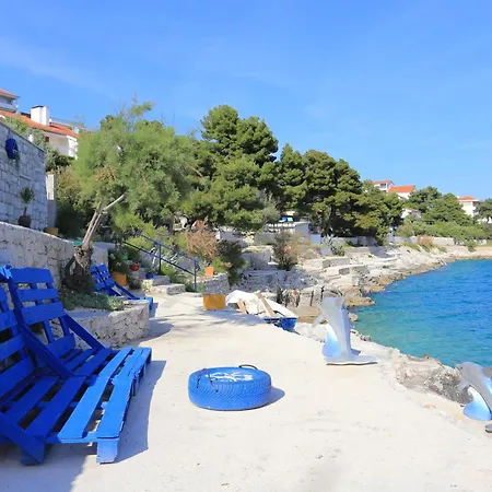빌라 Seaside Luxury With A Swimming Pool Rastici, Ciovo - 22934